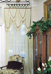 Upholstery service: carpets, curtains and pelmets